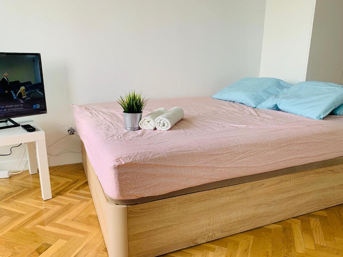 شقة Pisos Con Piscina Barrio Exclusivo-Wizinkcenter Alquiler Temporada مدريد المظهر الخارجي الصورة