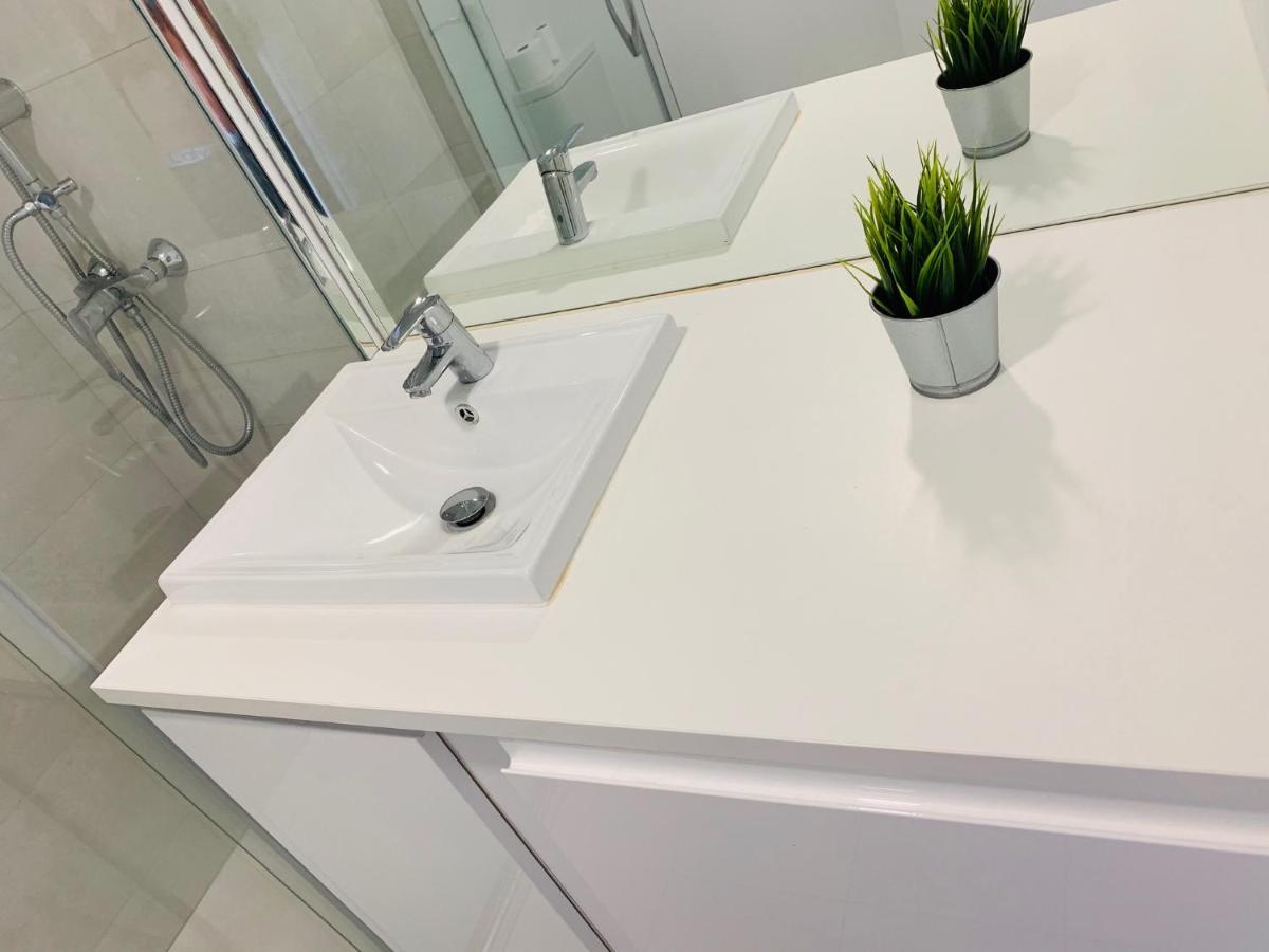 شقة Pisos Con Piscina Barrio Exclusivo-Wizinkcenter Alquiler Temporada مدريد المظهر الخارجي الصورة
