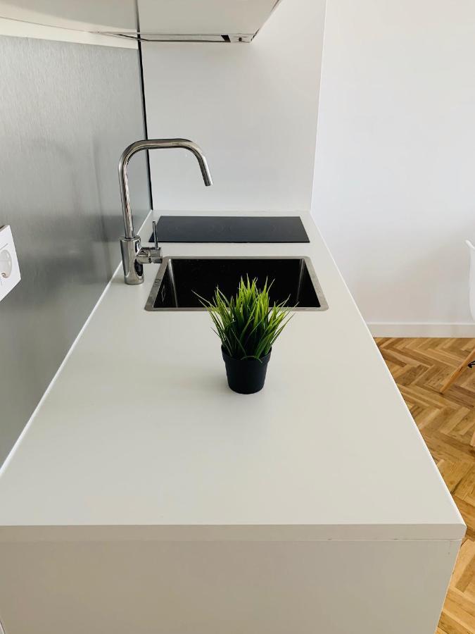 شقة Pisos Con Piscina Barrio Exclusivo-Wizinkcenter Alquiler Temporada مدريد المظهر الخارجي الصورة