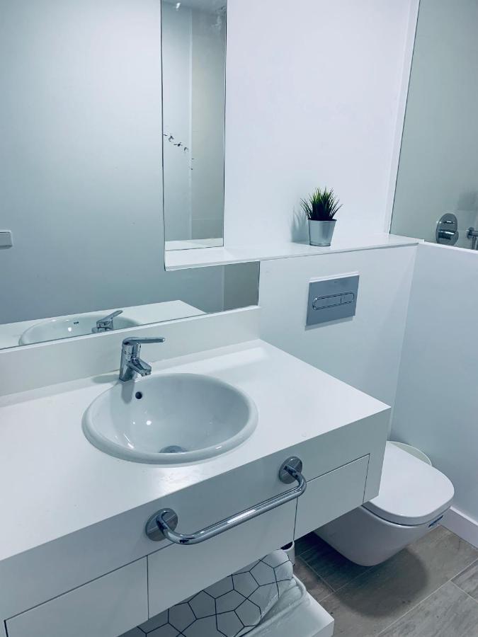 شقة Pisos Con Piscina Barrio Exclusivo-Wizinkcenter Alquiler Temporada مدريد المظهر الخارجي الصورة