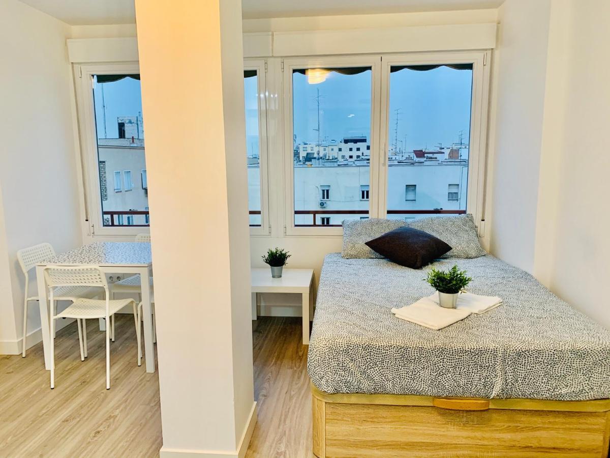 شقة Pisos Con Piscina Barrio Exclusivo-Wizinkcenter Alquiler Temporada مدريد المظهر الخارجي الصورة