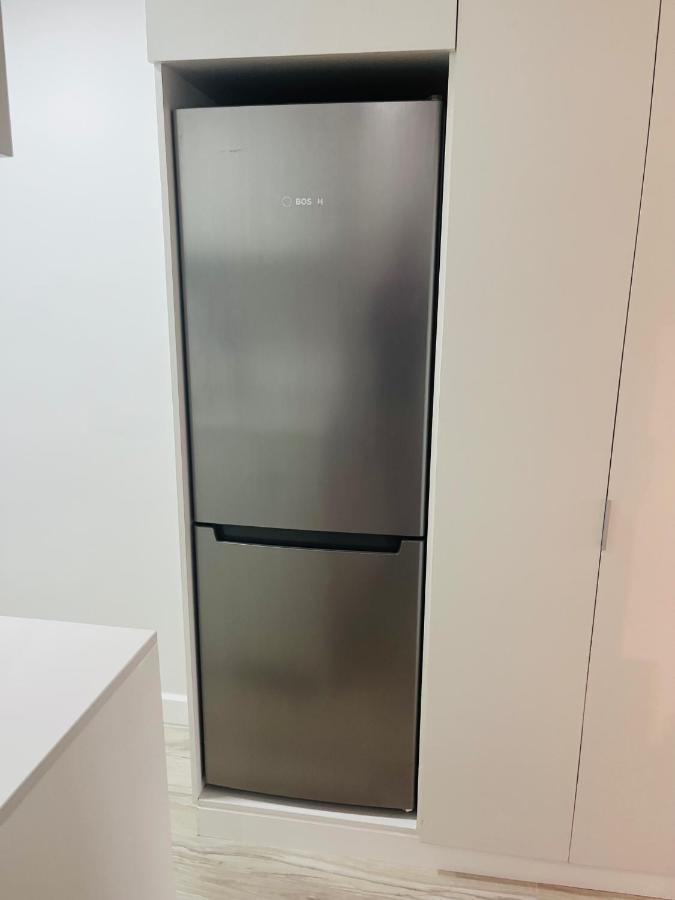 شقة Pisos Con Piscina Barrio Exclusivo-Wizinkcenter Alquiler Temporada مدريد المظهر الخارجي الصورة