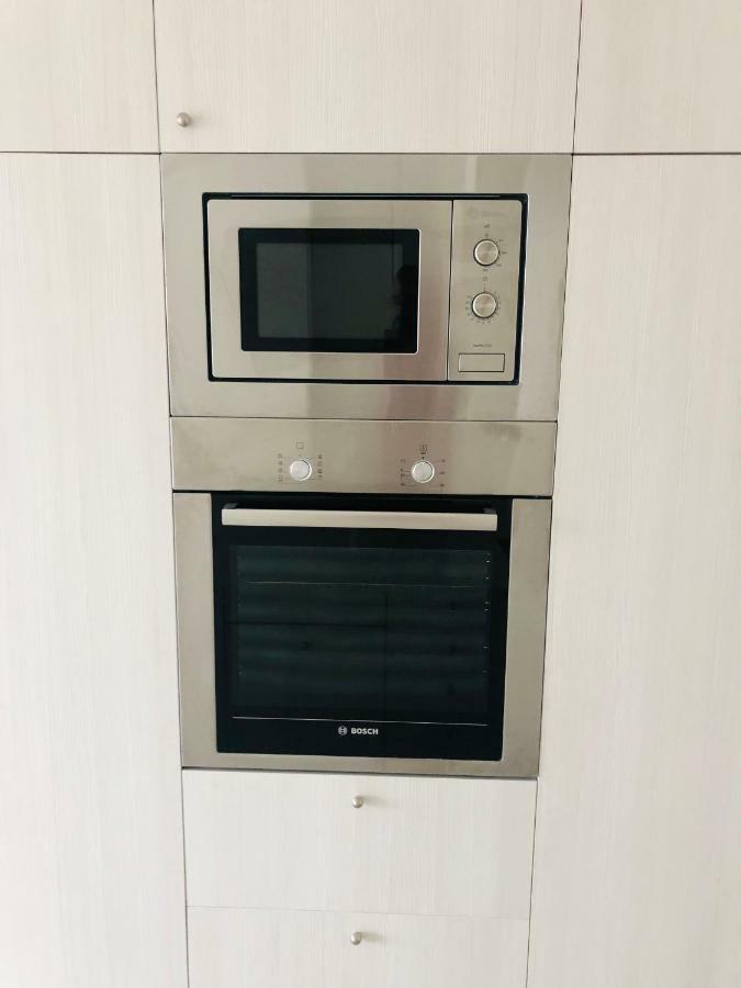 شقة Pisos Con Piscina Barrio Exclusivo-Wizinkcenter Alquiler Temporada مدريد المظهر الخارجي الصورة
